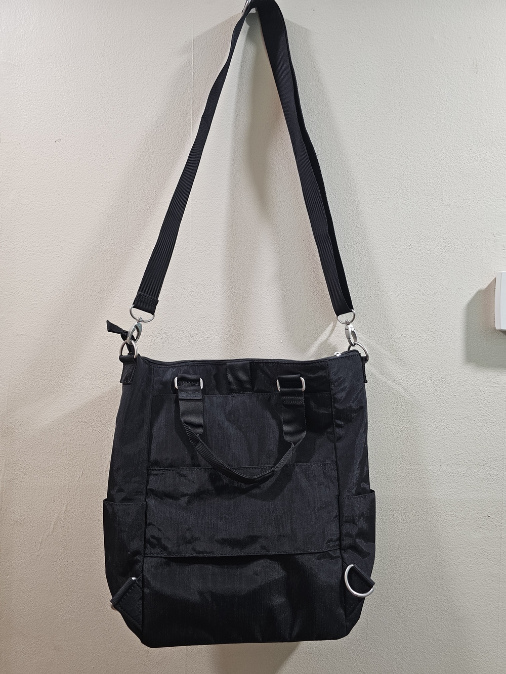 Baggallini Black Nylon Everyday Tote - Picture 3 of 5